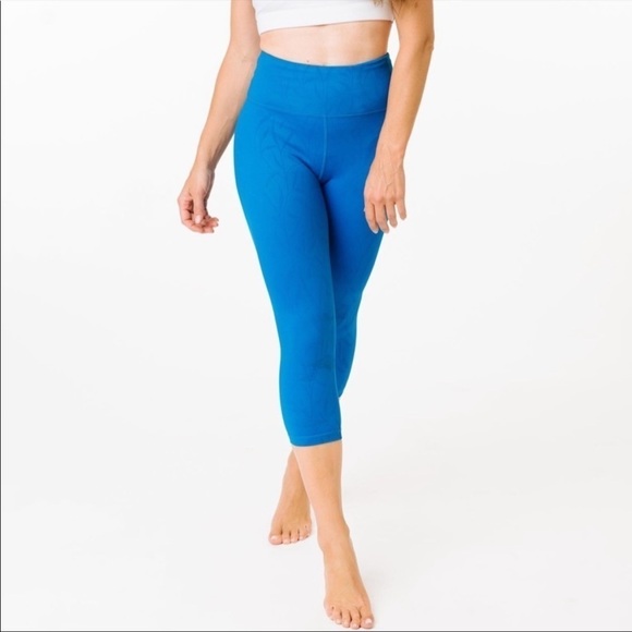 Zyia Royal Blue Willow Light n Tight Hi-Rise Crop 17" - Picture 1 of 10